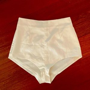 Ochirly White SHORTS